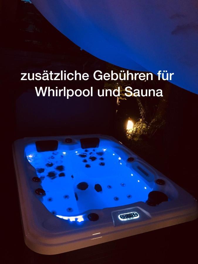 Gartenloft Mit Outdoor Whirlpool Und Garten Petershagen-Eggersdorf Ngoại thất bức ảnh