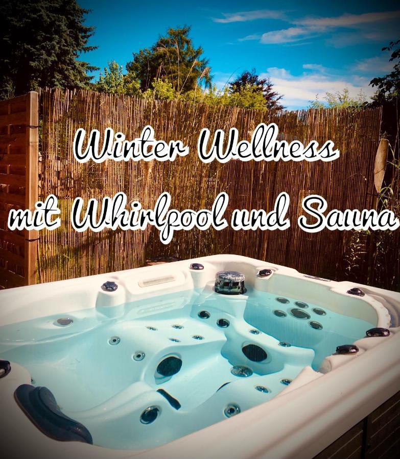 Gartenloft Mit Outdoor Whirlpool Und Garten Petershagen-Eggersdorf Ngoại thất bức ảnh
